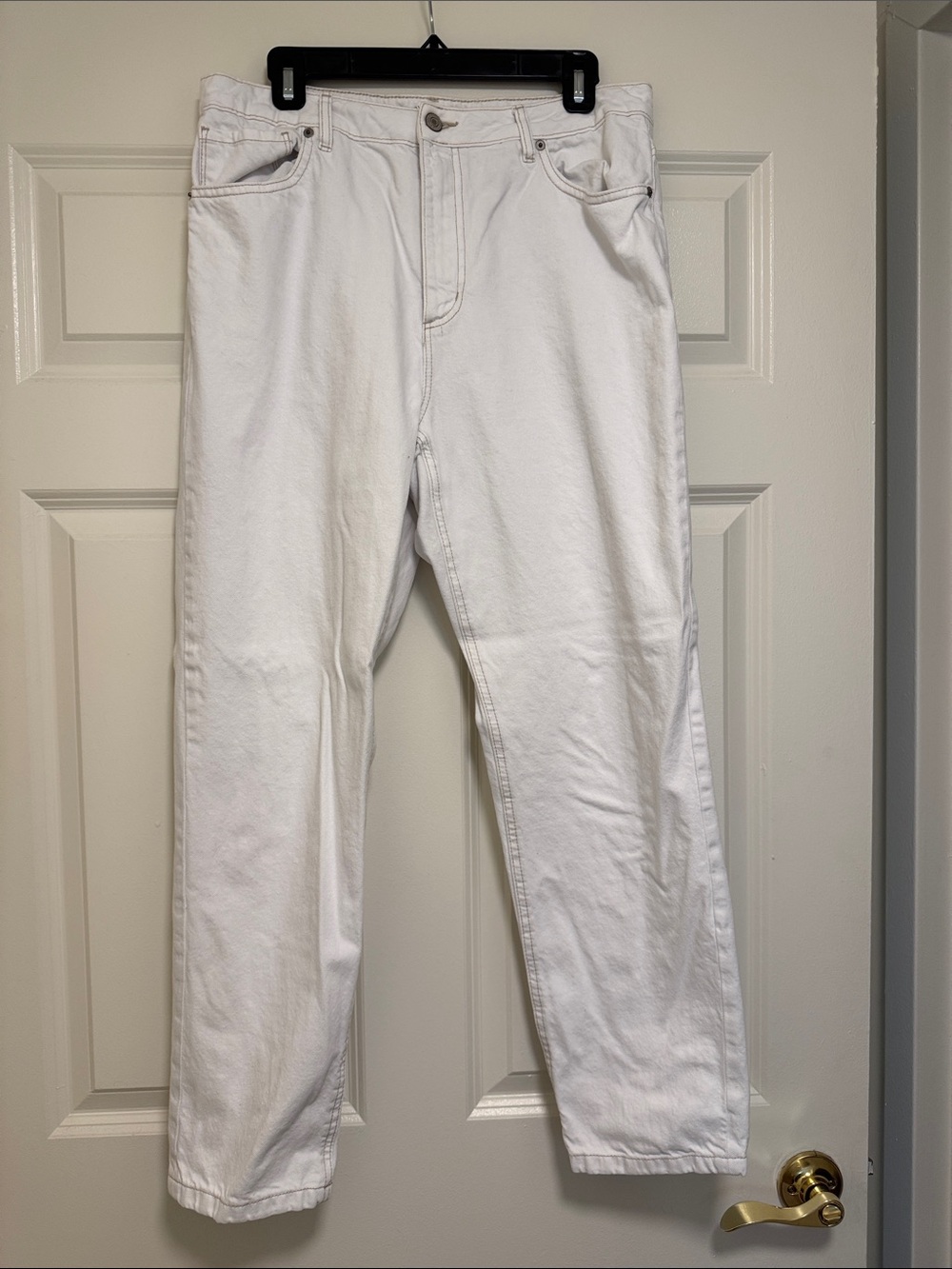 Women’s White Straight-Leg Boyfriend Jeans